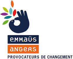 Photo de Emmaüs Angers à ST JEAN DE LINIERES